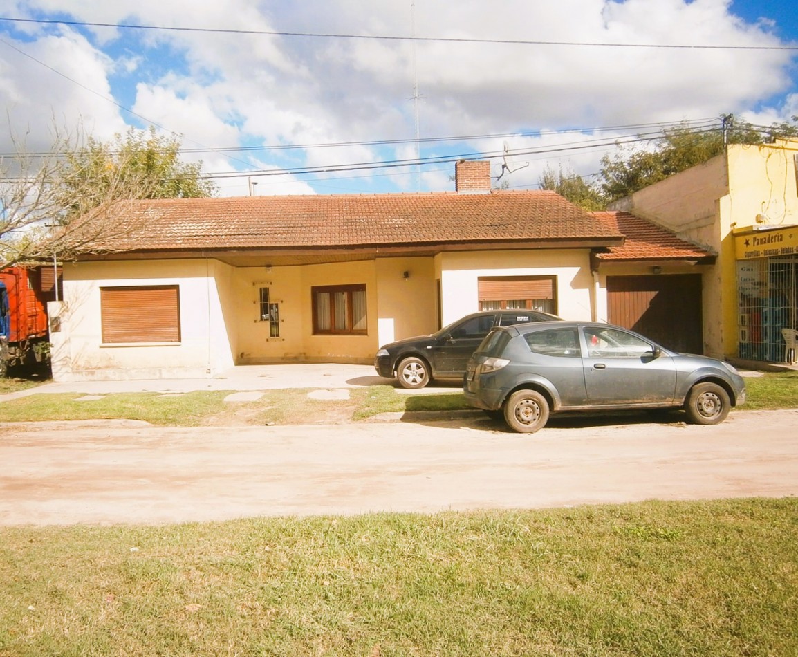 CASA UBICADA EN CALLE DE ACCESO A LA CIUDAD.