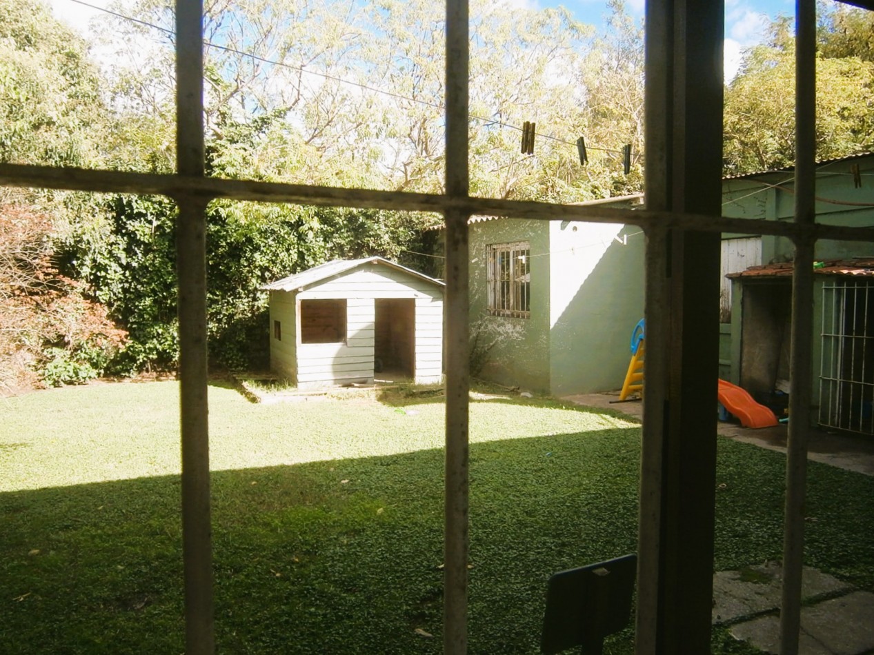 CASA UBICADA EN CALLE DE ACCESO A LA CIUDAD.