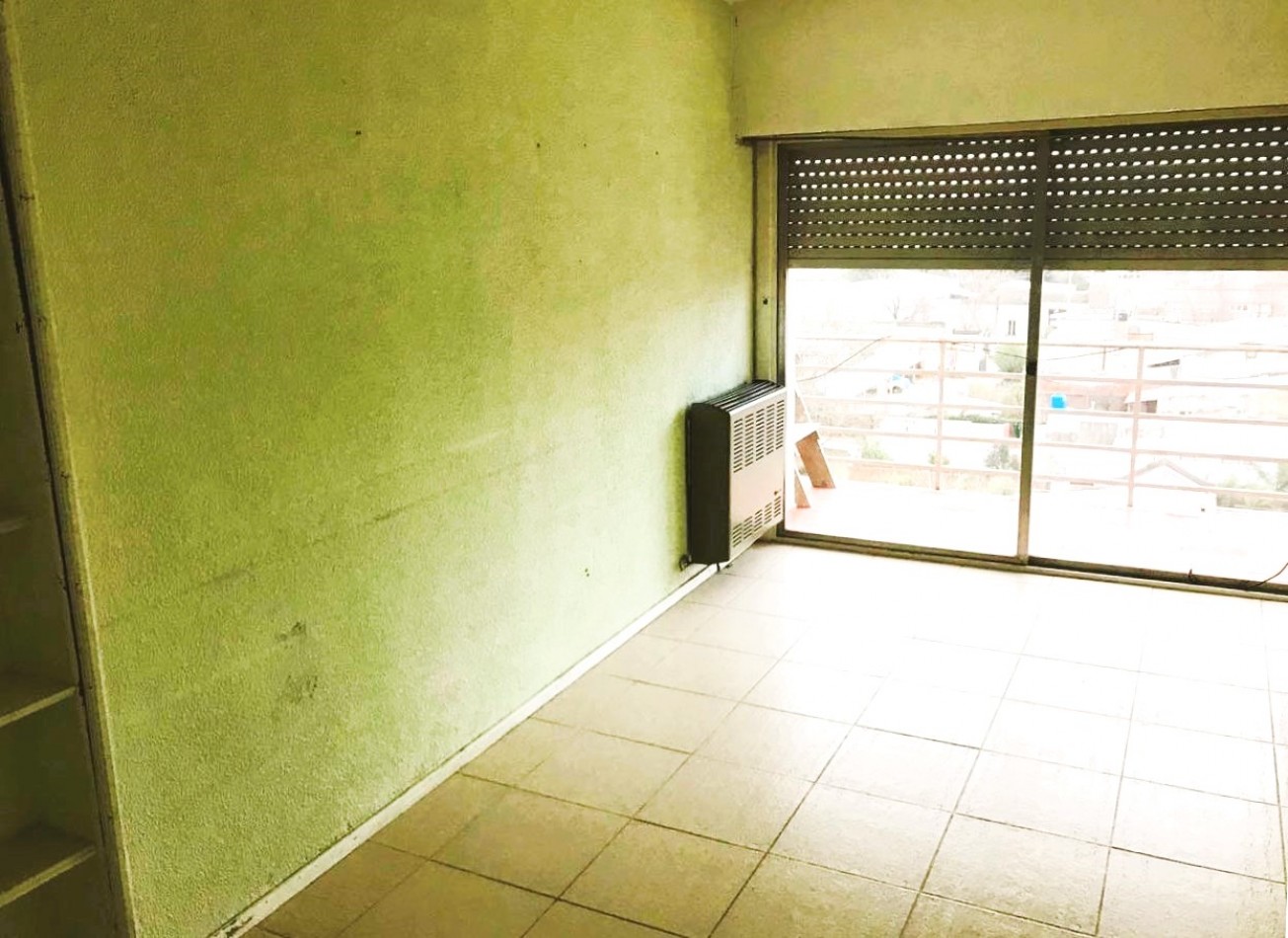 DEPARTAMENTO CENTRICO, MUY LUMINOSO.