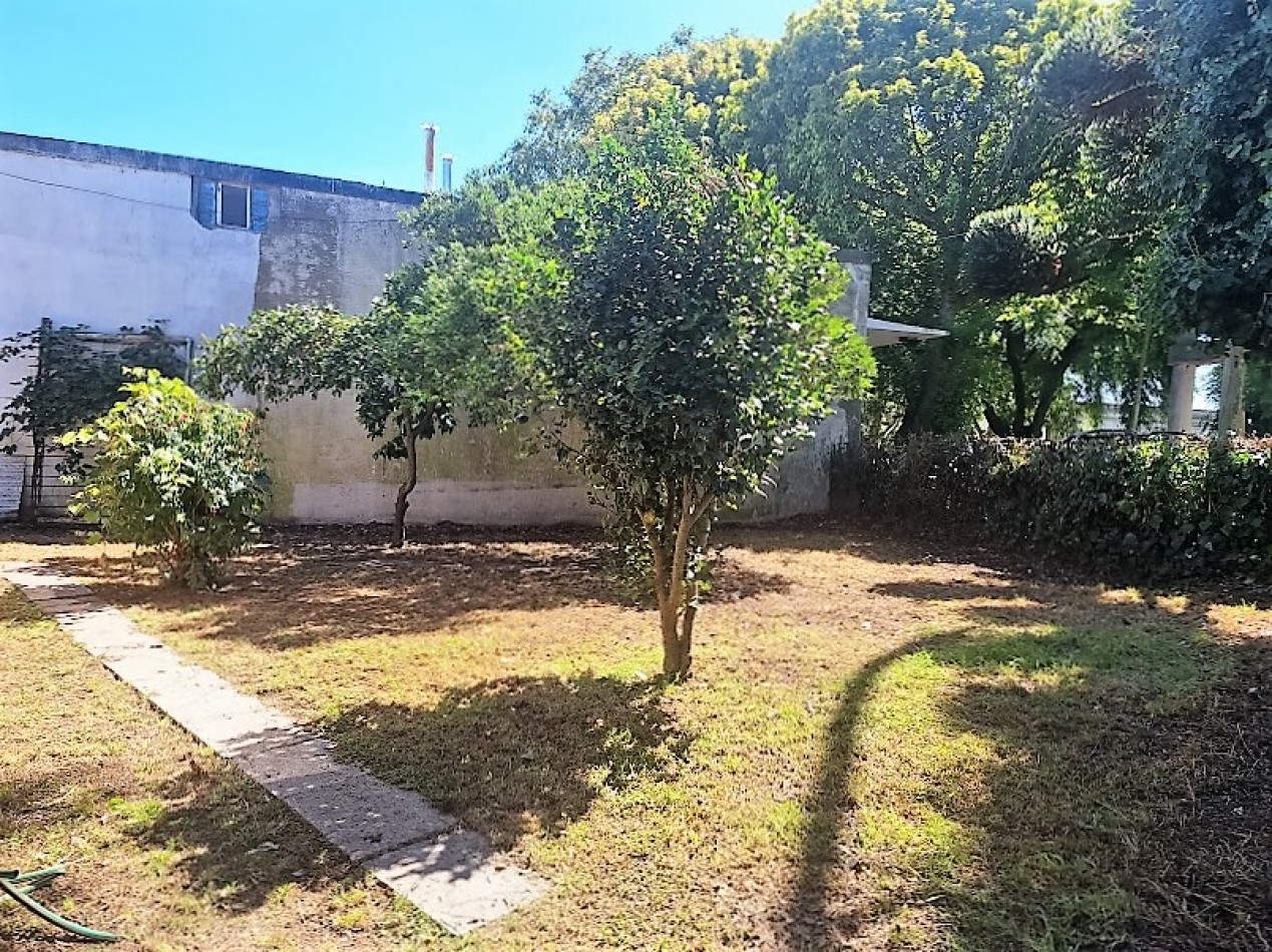 LOTE EN ESQUINA, FRENTE A AVENIDA PRINCIPAL CON HERMOSAS VISTAS.