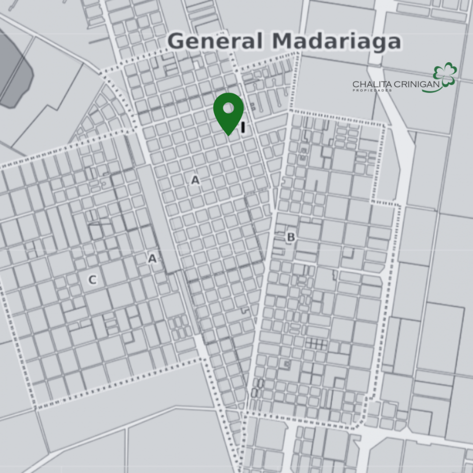 ¡VENTA! Gral. Madariaga, Bs. As. Propiedad con un gran potencial de 111m2 cubiertos sobre lote de 313 m2 . Ubicada en calle Zubiaurre  entre Arias y Saavedra 