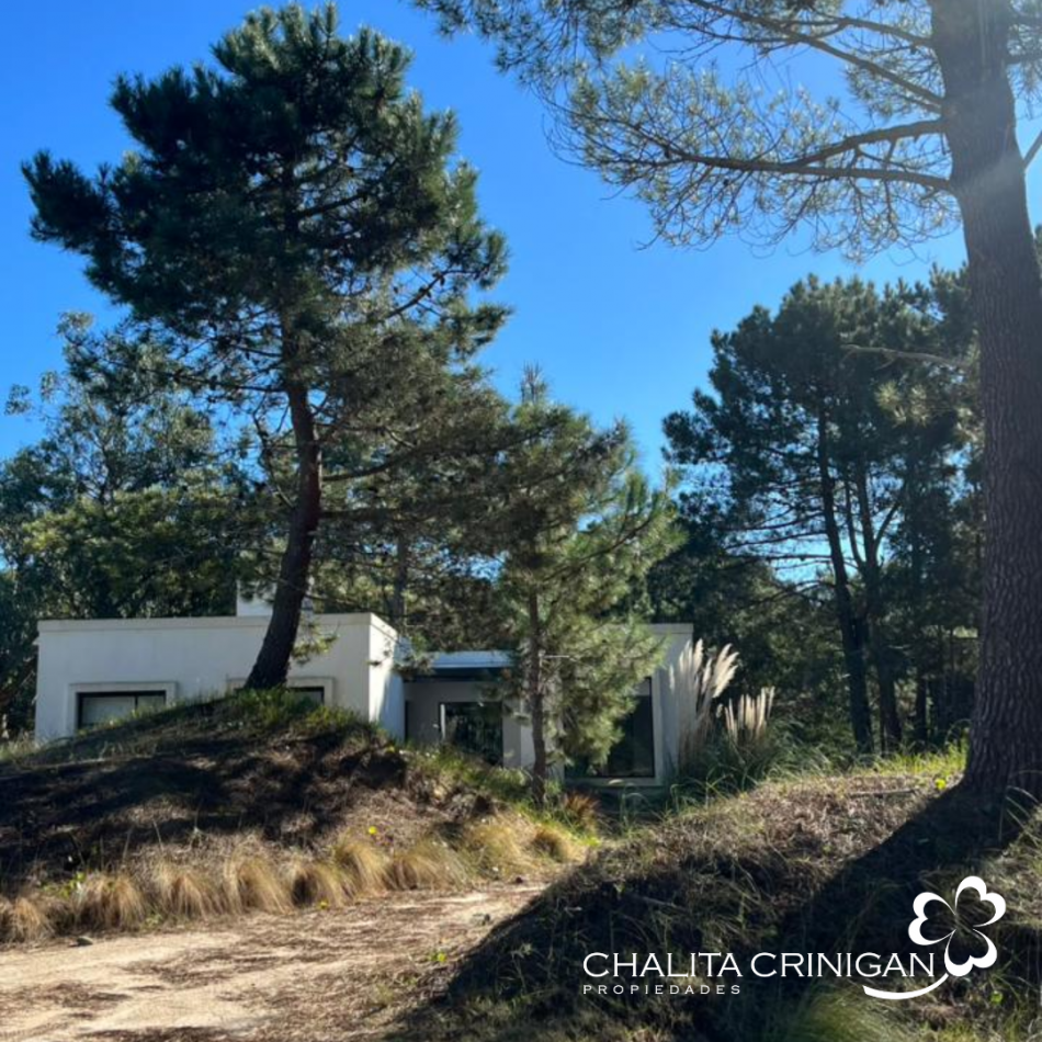 COSTA ESMERALDA, DEPORTIVA 342 - Estilo y Naturaleza: Casa moderna, totalmente equipada . 