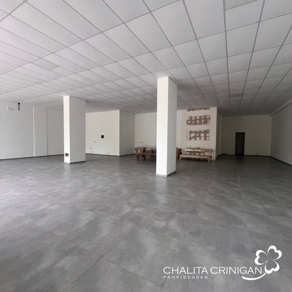 ¡ALQUILER O VENTA! Local Comercial en Dr. Carlos Madariaga entre Rivadavia y Moreno. Gral. Madariaga-Bs. As.