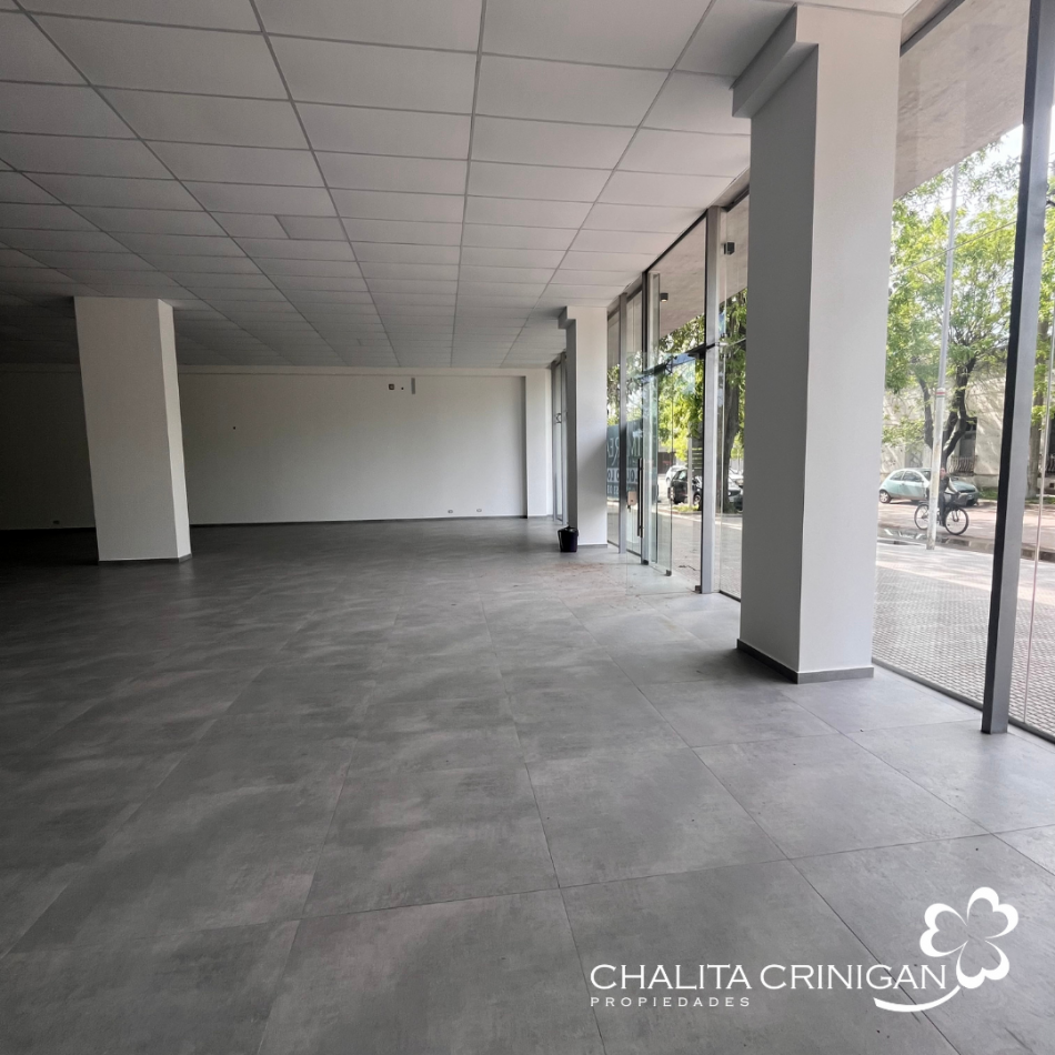 ¡ALQUILER O VENTA! Local Comercial en Dr. Carlos Madariaga entre Rivadavia y Moreno. Gral. Madariaga-Bs. As.