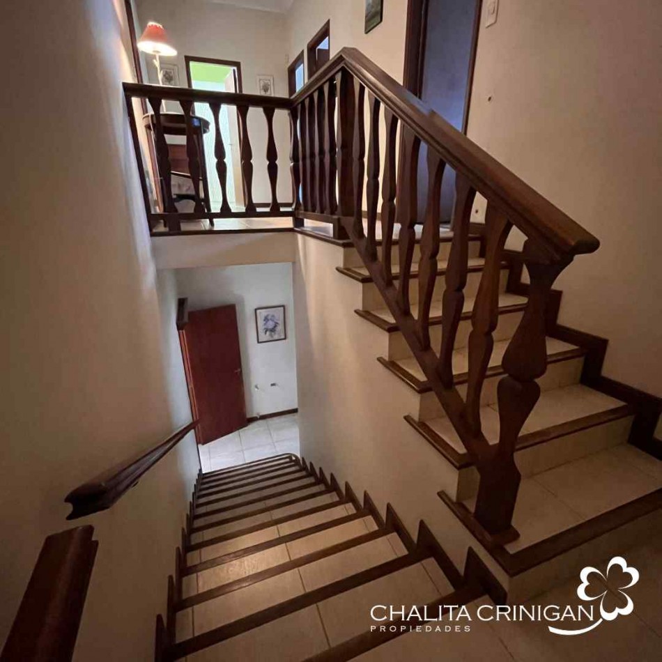 ¡ VENTA ! Gral. Madariaga , Bs. As.   Casa de solida construccion y excelente ubicacion. 