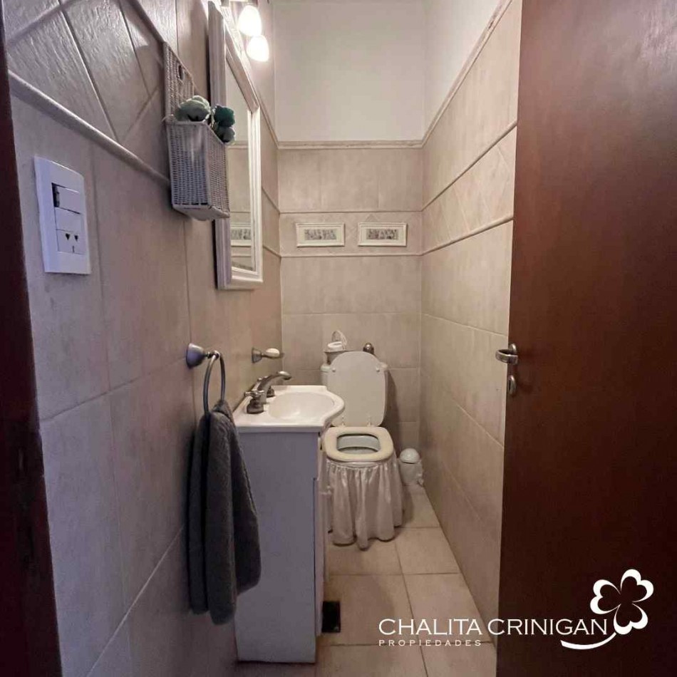 ¡ VENTA ! Gral. Madariaga , Bs. As.   Casa de solida construccion y excelente ubicacion. 