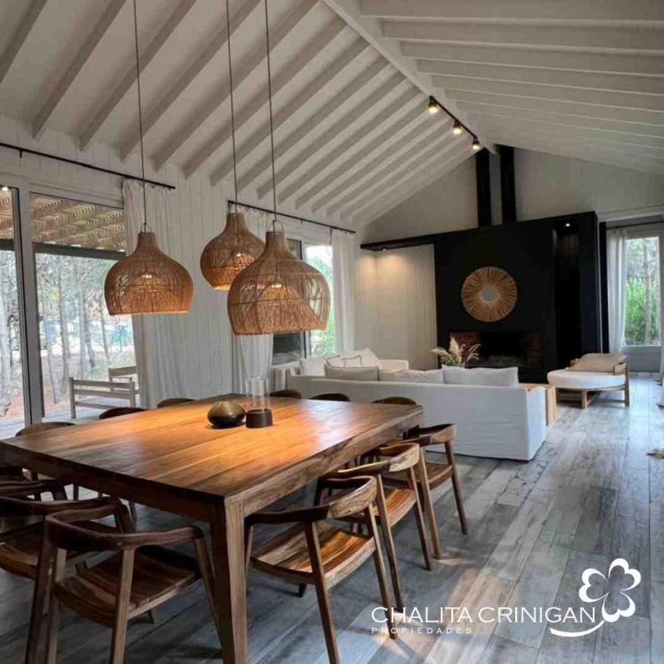 Costa Esmeralda- Casa en venta , totalmente equipada. Barrio Maritimo IV, 45