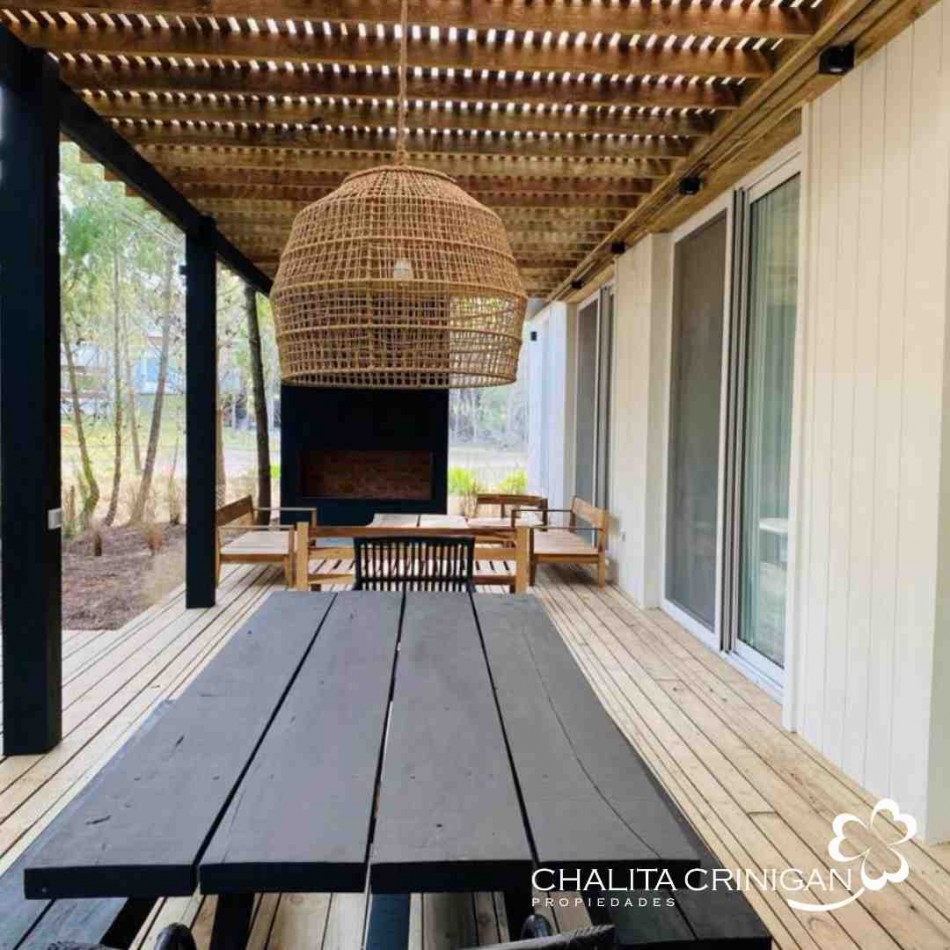 Costa Esmeralda- Casa en venta , totalmente equipada. Barrio Maritimo IV, 45