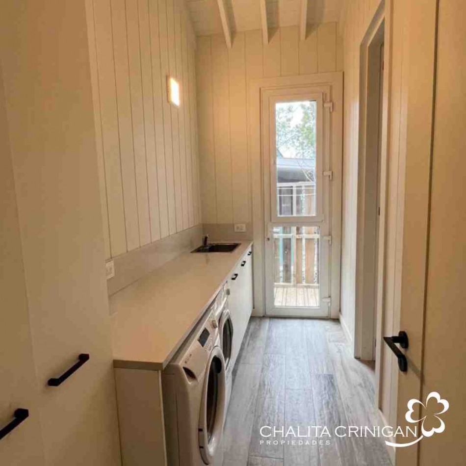 Costa Esmeralda- Casa en venta , totalmente equipada. Barrio Maritimo IV, 45