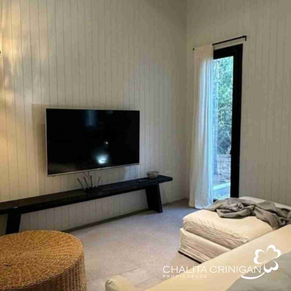 COSTA ESMERALDA- CASA EN VENTA, TOTALMENTE EQUIPADA. BARRIO MARITIMO IV 48