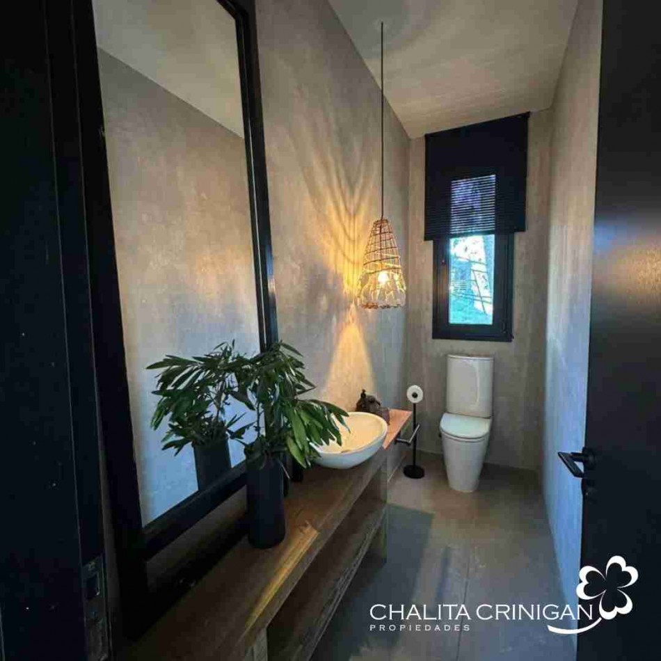 COSTA ESMERALDA- CASA EN VENTA, TOTALMENTE EQUIPADA. BARRIO MARITIMO IV 48