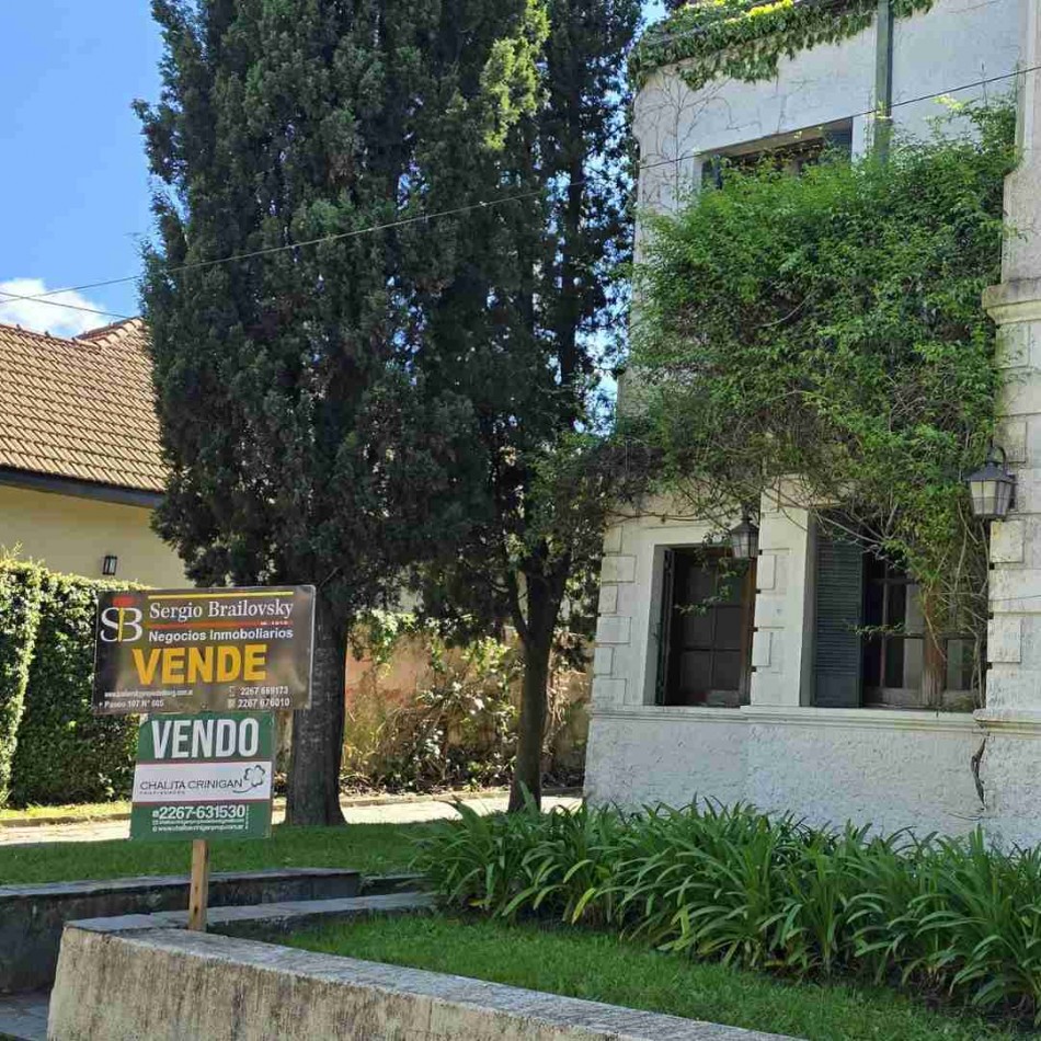 ¡VENTA! GRAL. MADARIAGA, BS. AS, CASA HISTORICA CON EXCELENTE UBICACION 