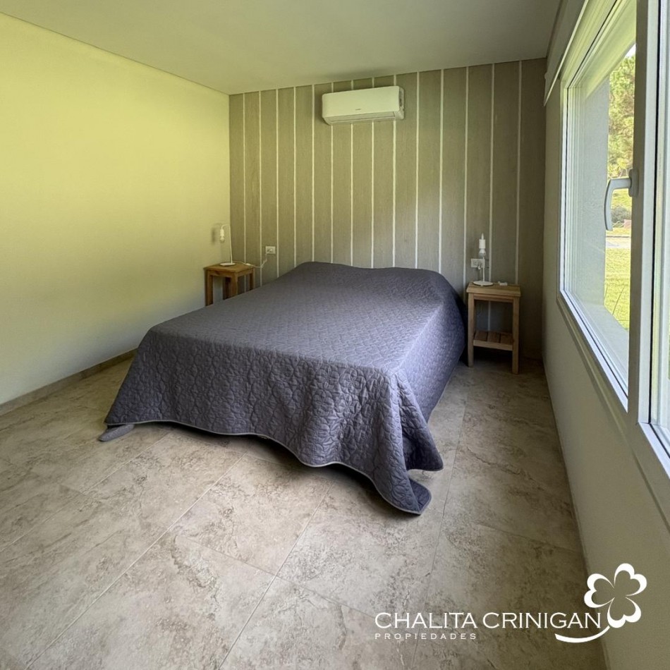 ¡VENTA! Costa Esmeralda, barrio Ecuestre. Casa totalmente equipada