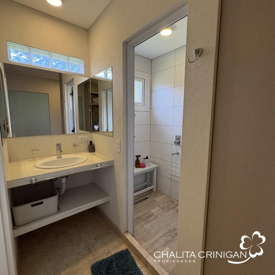 ¡VENTA! Costa Esmeralda, barrio Ecuestre. Casa totalmente equipada