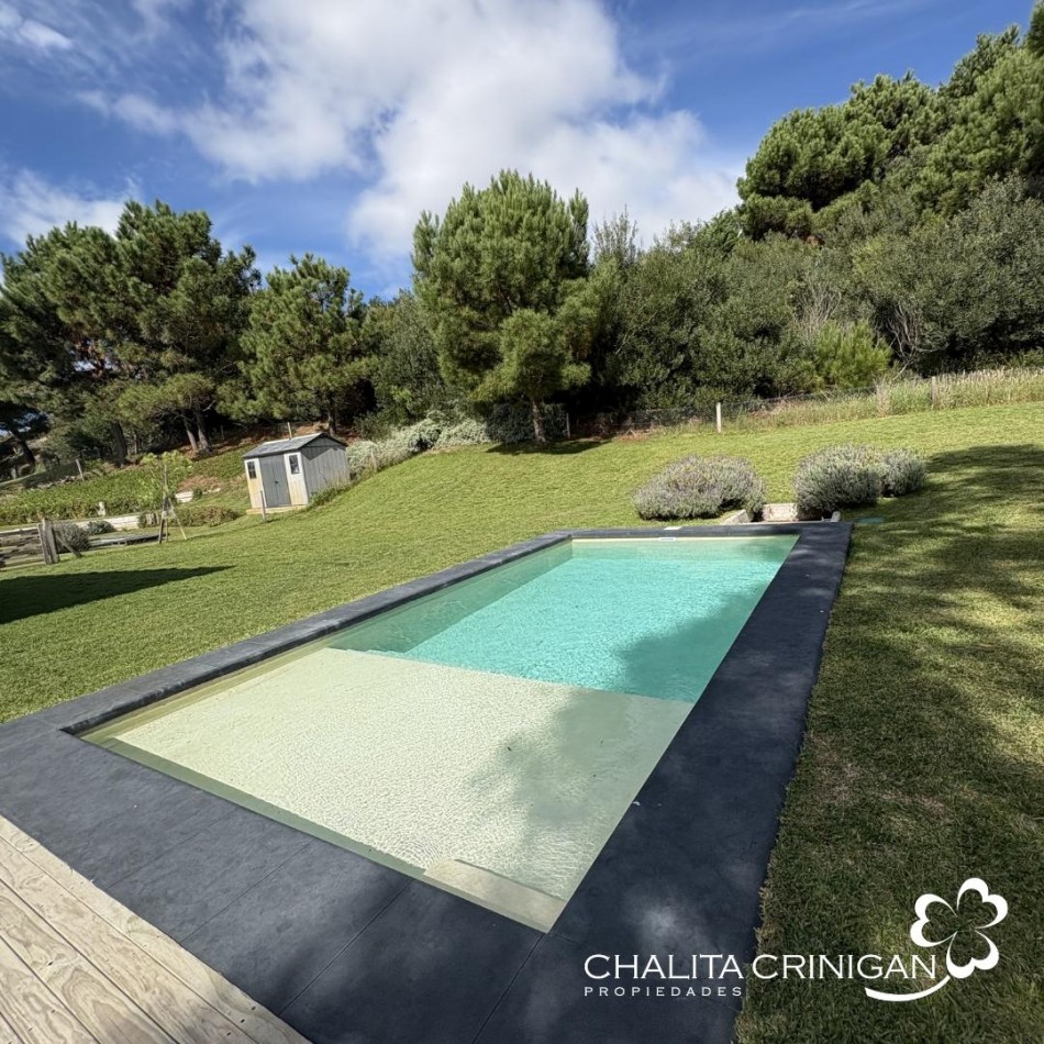 ¡VENTA! Costa Esmeralda, barrio Ecuestre. Casa totalmente equipada