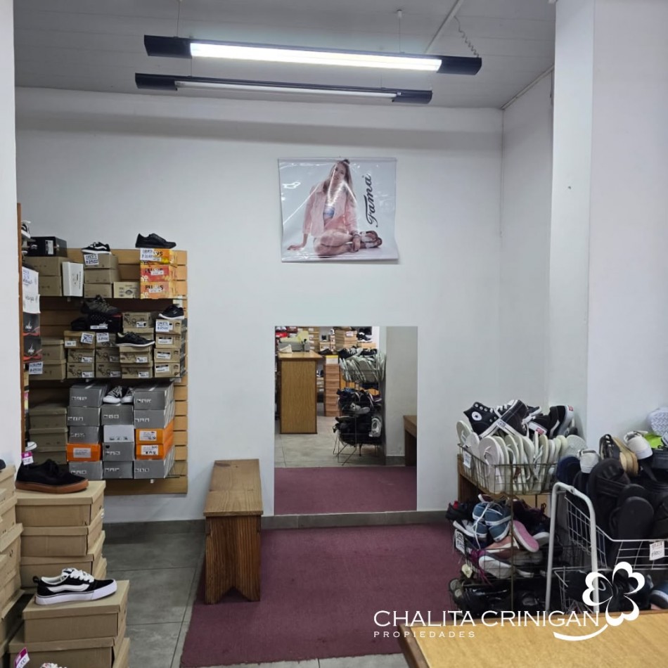 ¡VENTA! Gral. Madariaga, Bs. As. Tres locales mas casa en el corazon de la ciudad 